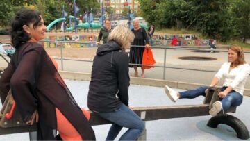 På lekplatsen får eleverna möjlighet att använda kroppen för att lära om kraft och rörelse. På Mötesplats NT testade göteborgslärare några övningar som enkelt kan genomföras i undervisningen. 